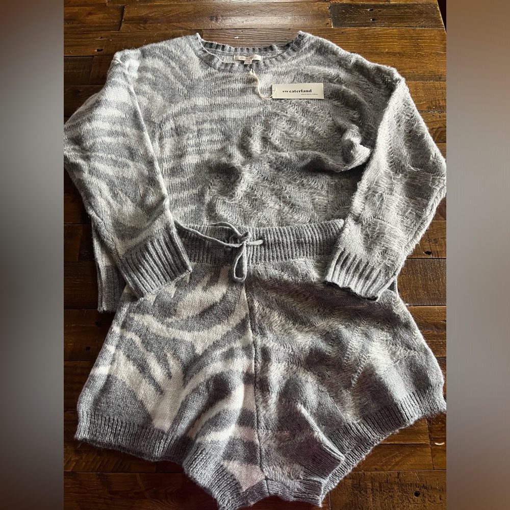 Adorable Soft Gray SweaterLand Set High Waisted Shorts S 15% Wool Pajama Set